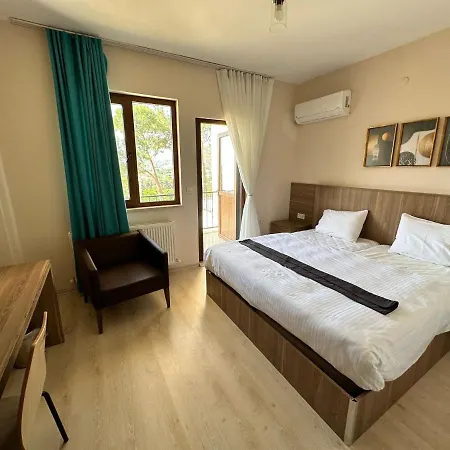 Hotel Kosk *