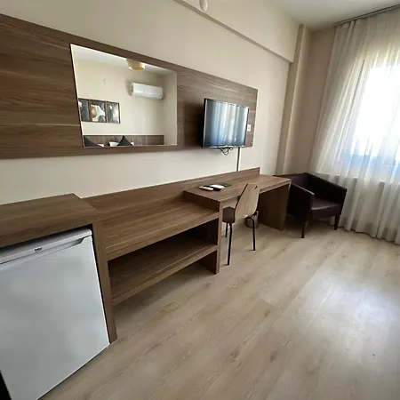 Hotel Koesk *